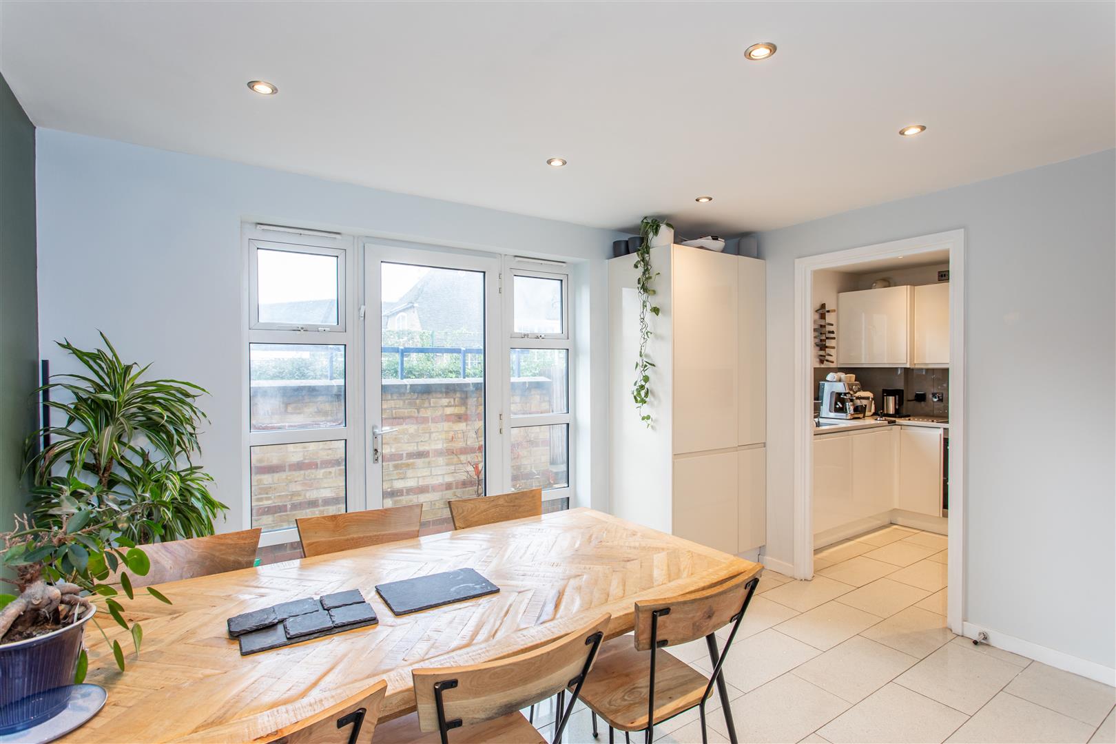 3 bed property in Rainhill Way, Bow